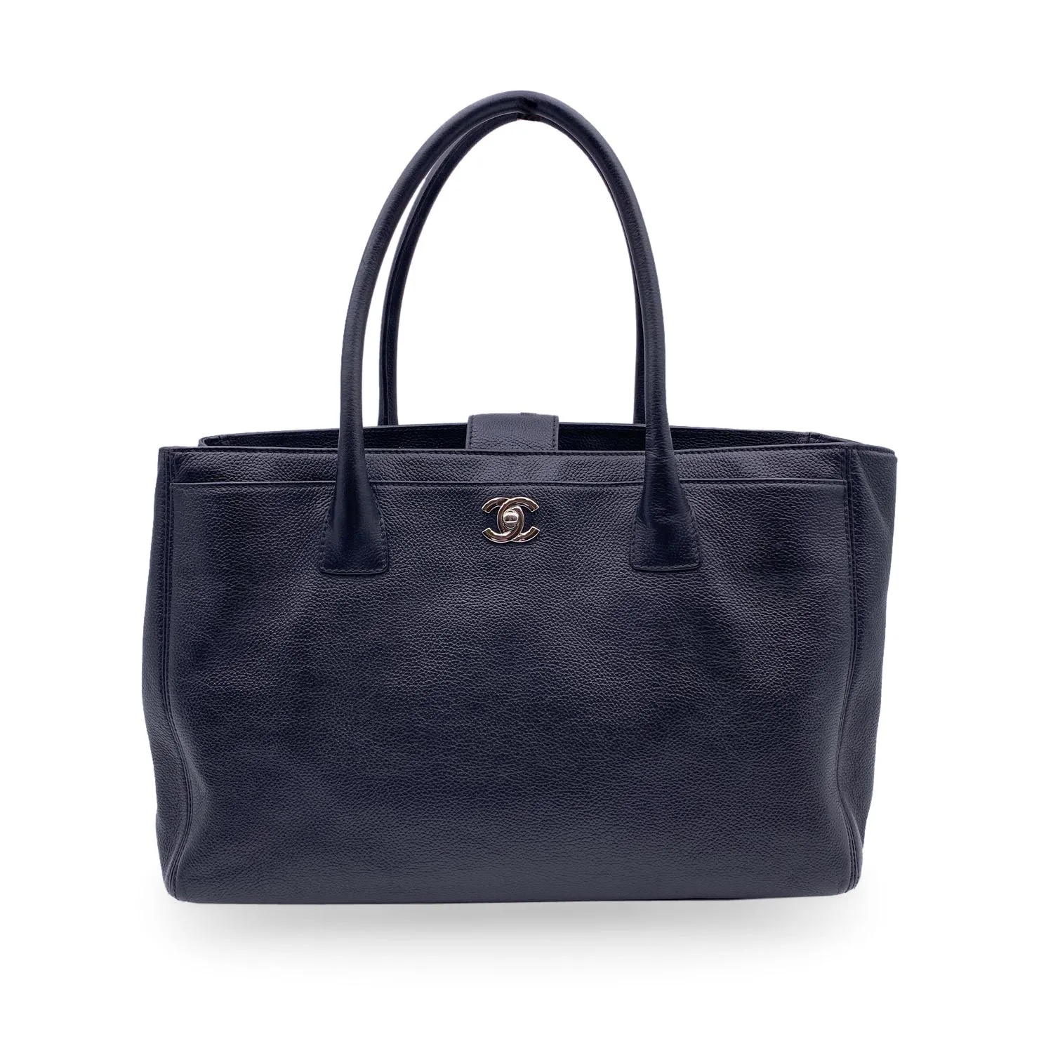 Bag Free returns Top Executive With Quality Chanel Tote Leather Black Ergonomic Pebbled Strap 2010S
