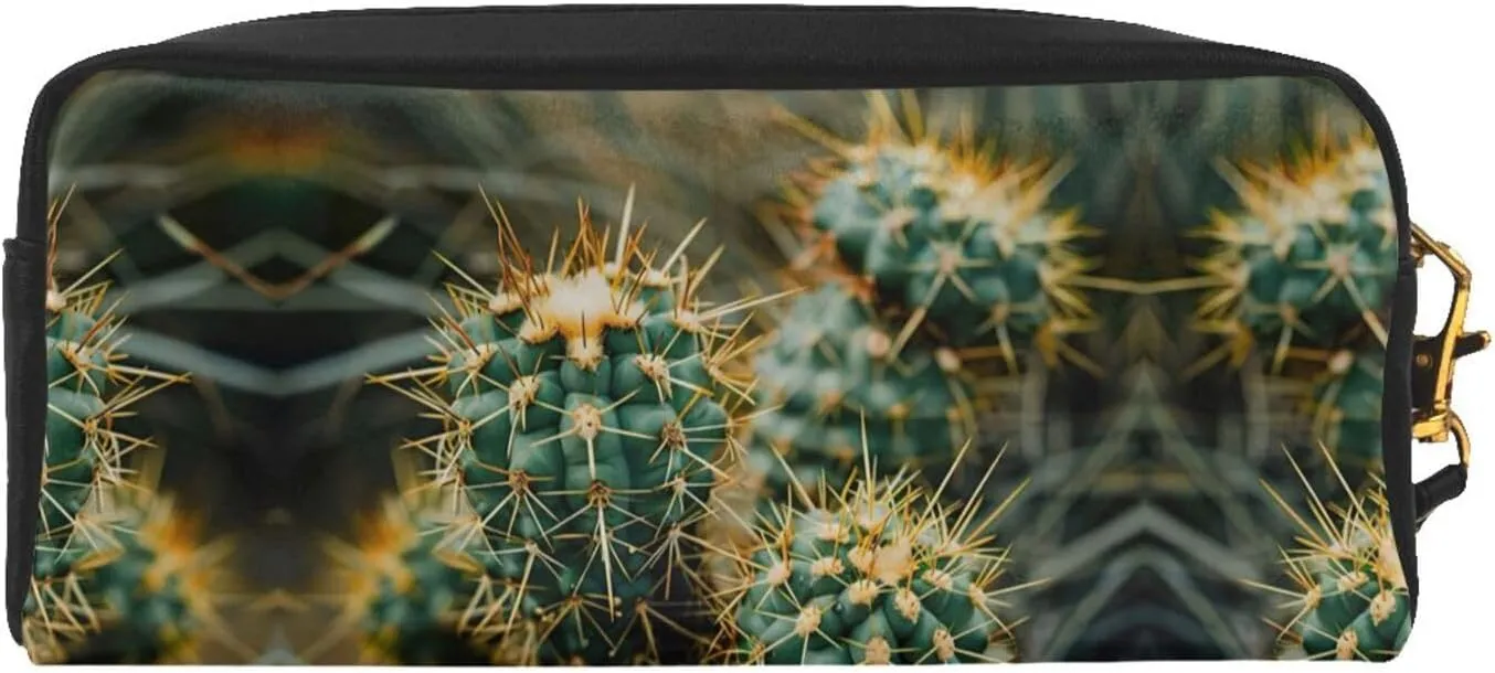 Cactus Print Portable Makeup Bag,Travel-Friendly Design,Versatile Mini Makeup Pouchtion