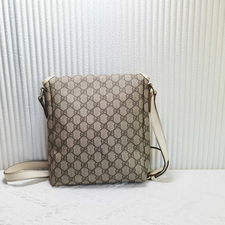 Gucci GG Supreme Beige Canvas Messenger Bag 12316421