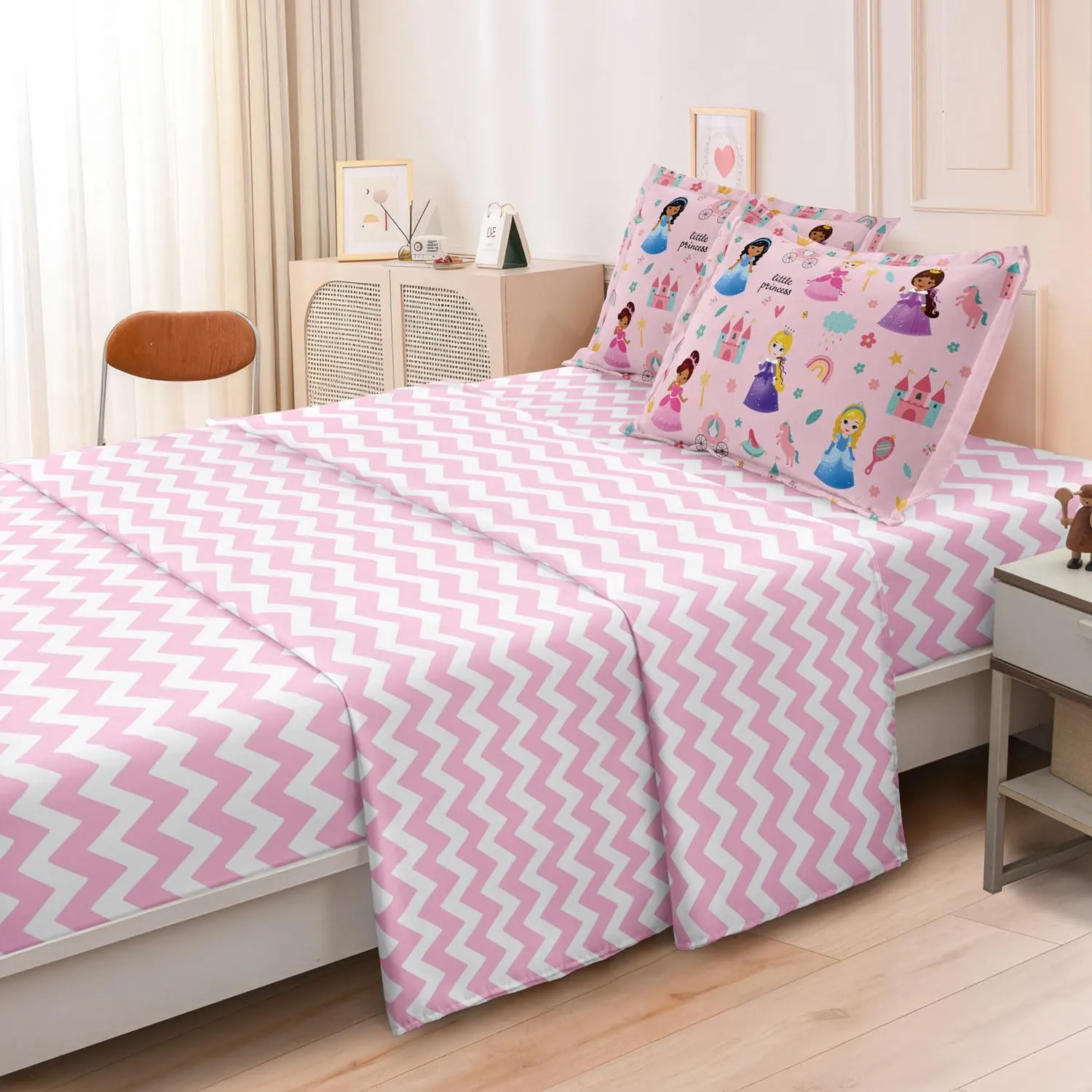 Kids Magical Princess Comforter Set Bed in a Bag Twin Size- 5 Piece Soft Cute Castle Bedding Set for Girls (1 Comforter, 1 Flat Sheet, 1 Fitted Sheet, 2 Pillowcases), Pink