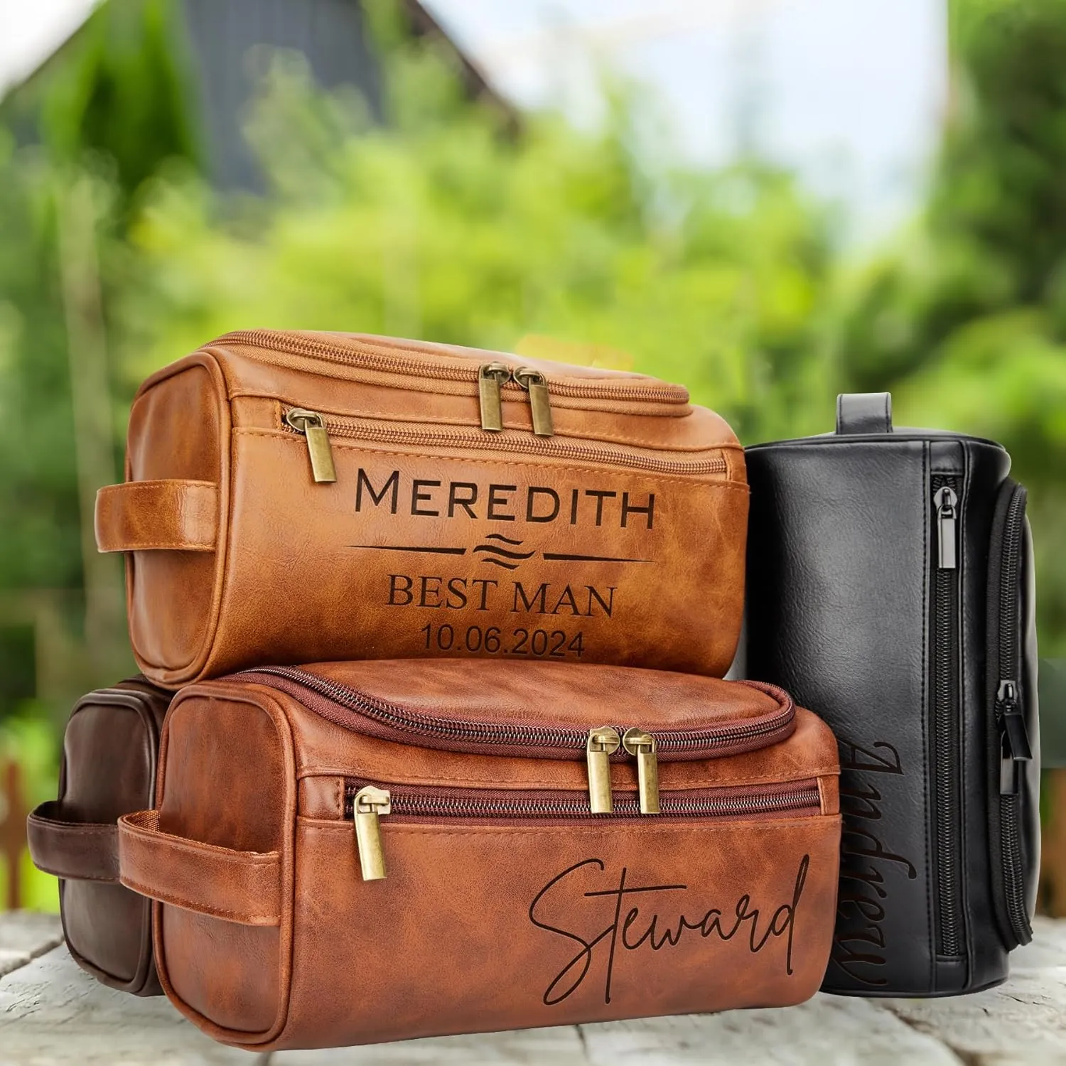 Personalized Travel Toiletry Bag for Men with Hook - Large Water-resistant Shaving Dopp Kit,PU Leather PU Leather Cosmetic Bags,Groomsmen Gifts for Him