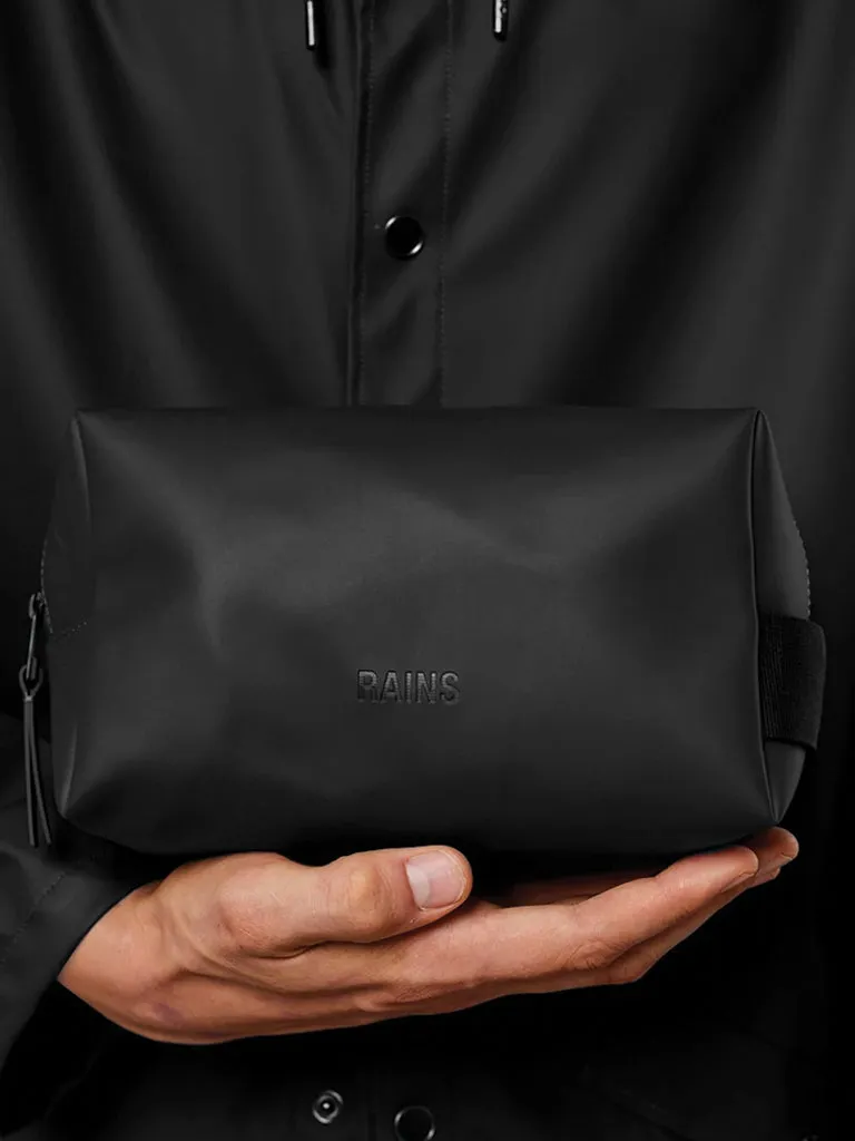 Rains Small Wash Bag in Black