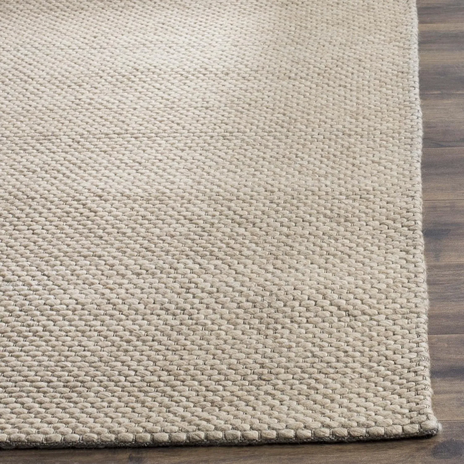 SAFAVIEH Natura Collection Accent Rug - 2' x 3', Beige, Handmade Wool, Ideal for High Traffic Areas in Entryway, Living Room, Bedroom (NAT801B)