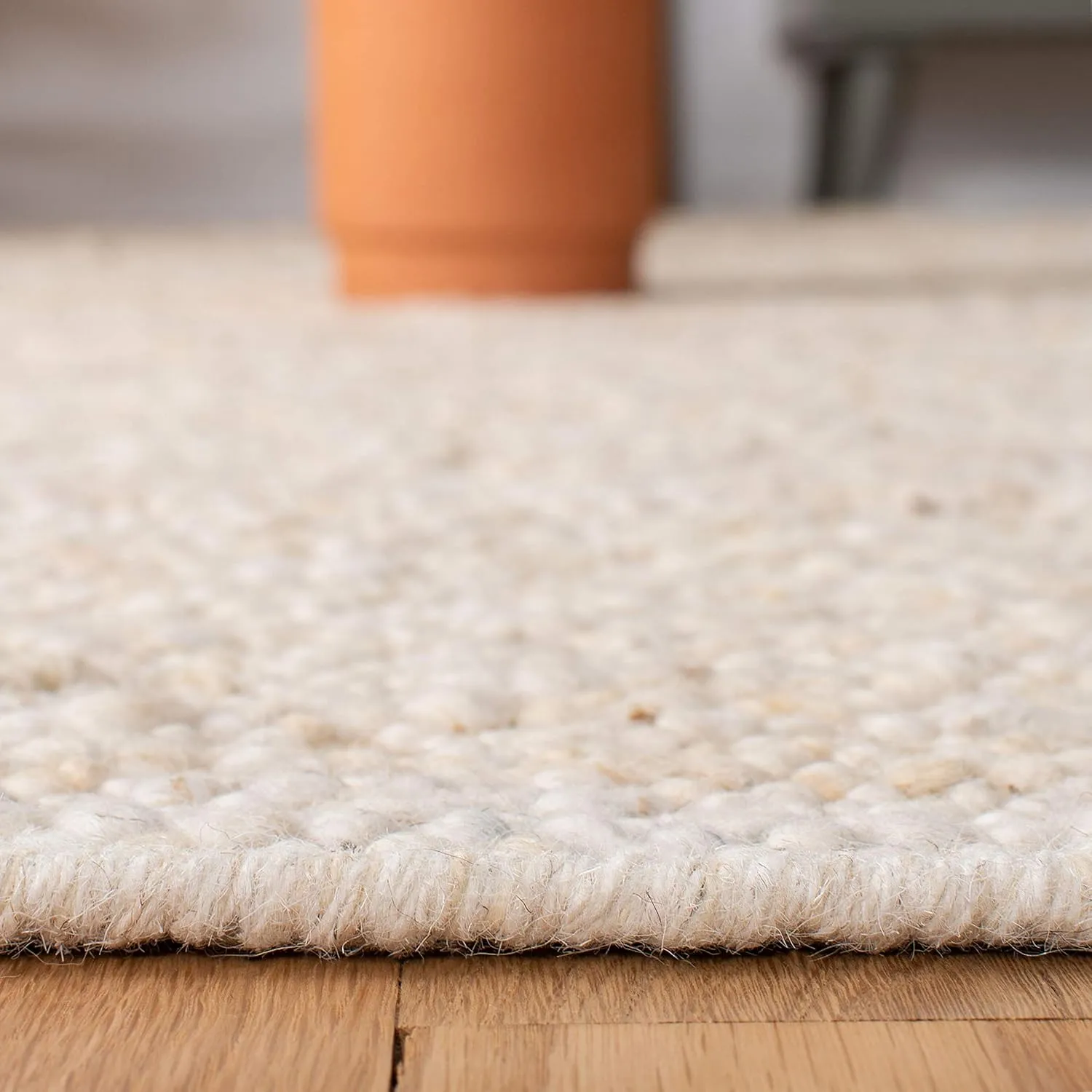 SAFAVIEH Natura Collection Area Rug - 5' x 8', Ivory, Handmade Wool, Ideal for High Traffic Areas in Living Room, Bedroom (NAT263A)