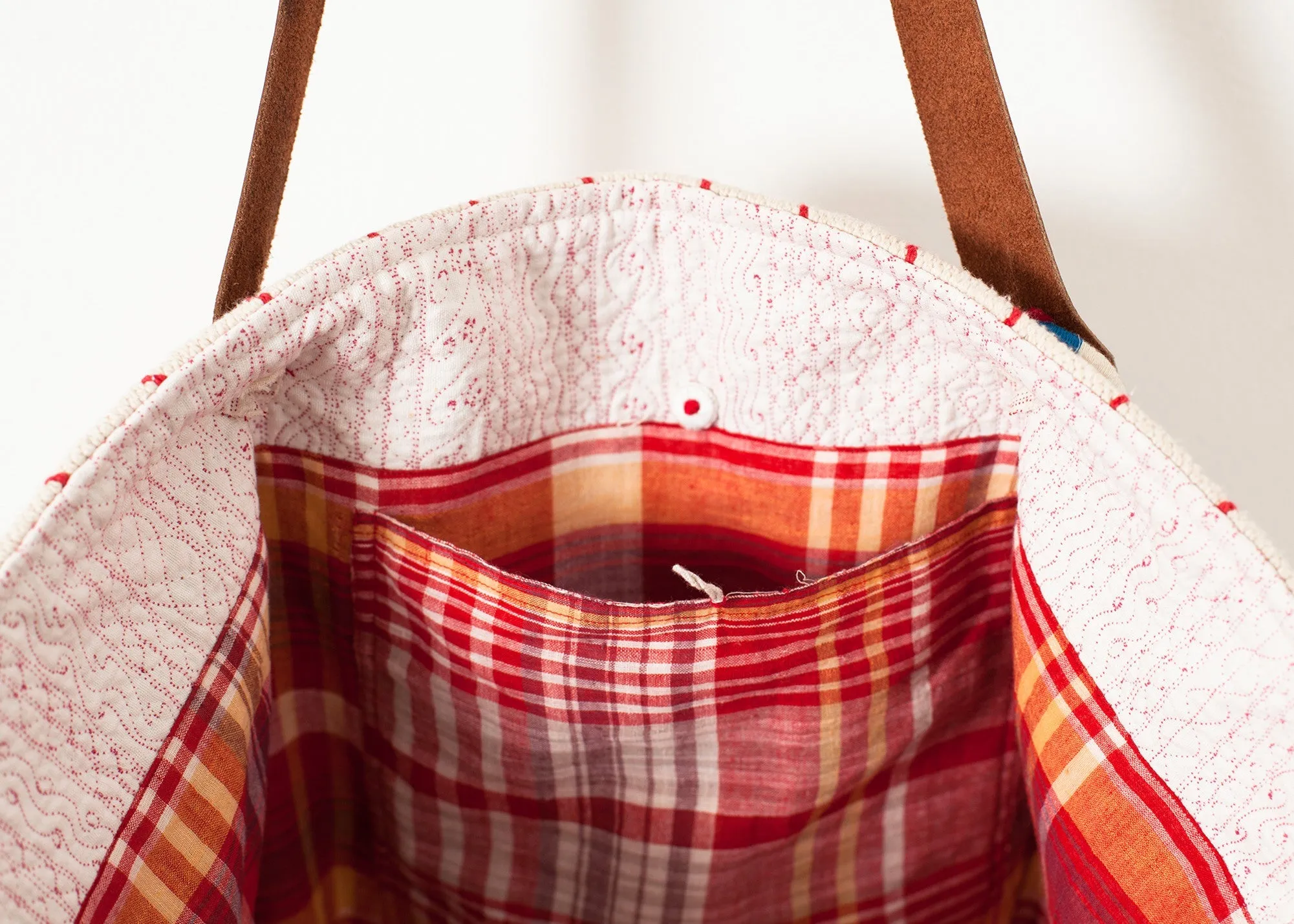 Smart-enabled Oversized Attractive Tote Stripe in Red Woven