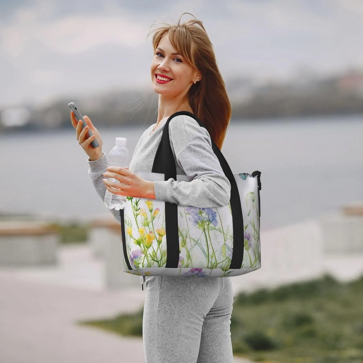 Travel Duffle Bag Cute Butterfly Flower Floral Weekender Overnight Bags Luggage Bag for Women Men Waterproof Sports Gym Bag Hand Bag with Shoulder Strap