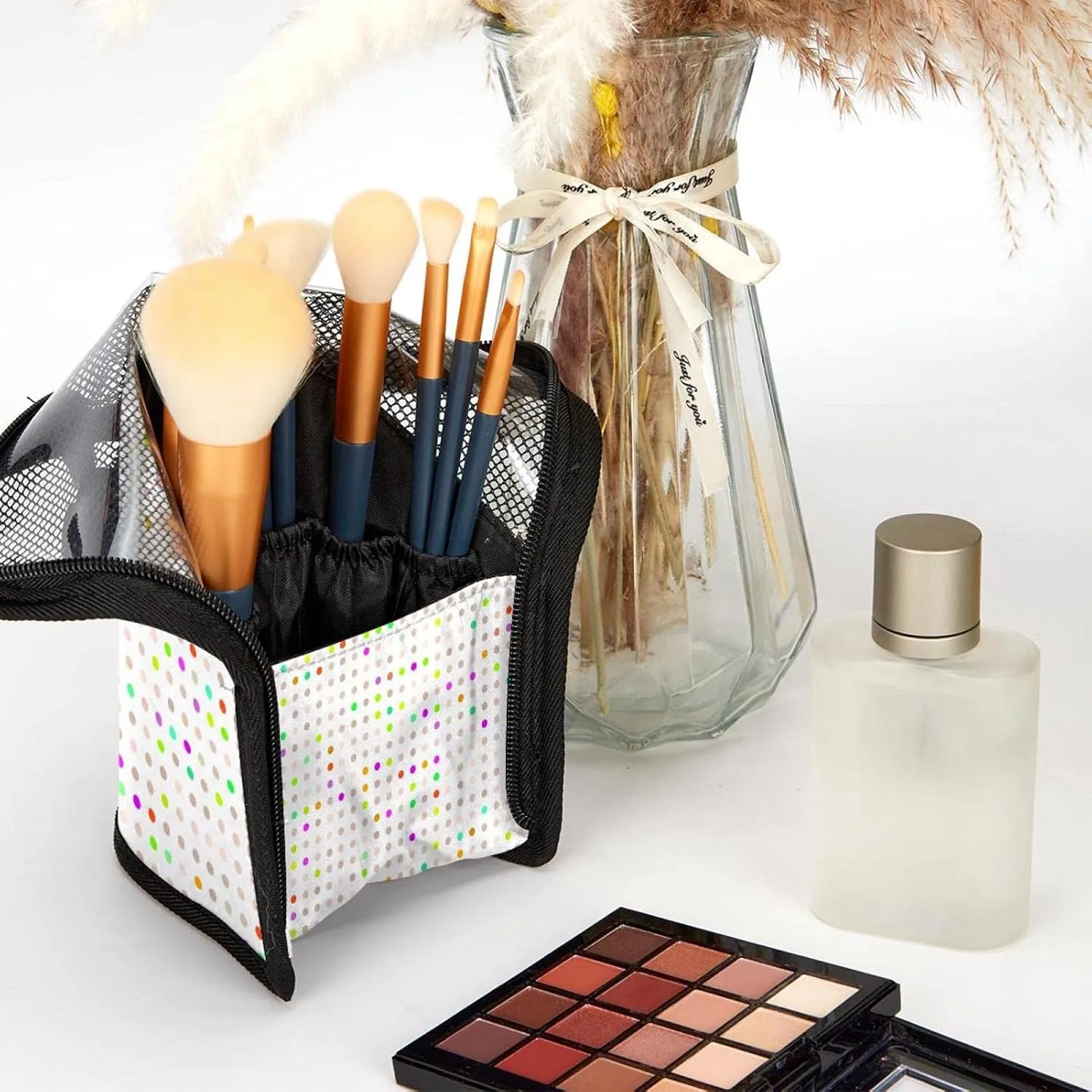 Travel Makeup Brush Holder, Large Stand-Up Makeup Brush Case, Professional Brush Organizer Foldable Makeup Artist Brush Storage Bag - Geometric Color Background