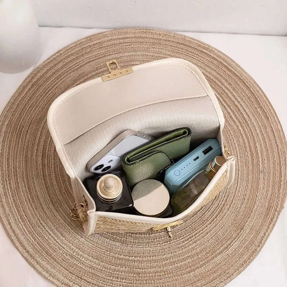 Trendy Woven Straw Shoulder Bag for Women