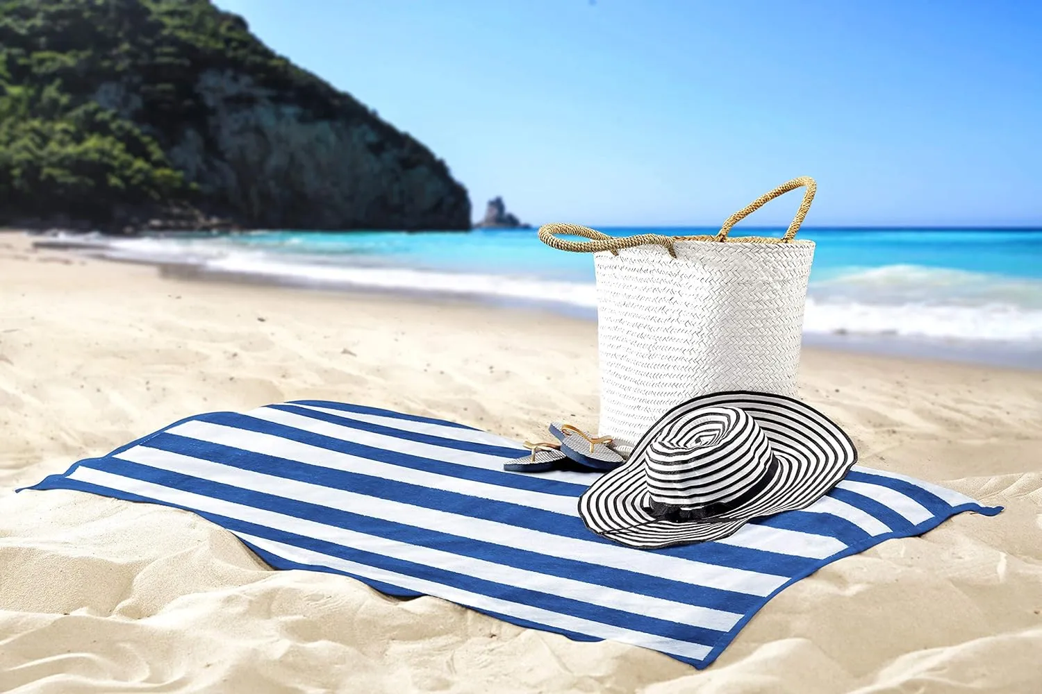 Utopia Towels 4 Pack Cabana Stripe Beach Towel, 30 by 60 Inches, Oversized 100% Ring Spun Cotton Pool Towels, Highly Absorbent Quick Dry Bath Towels for Bathroom, and Swim, Blue