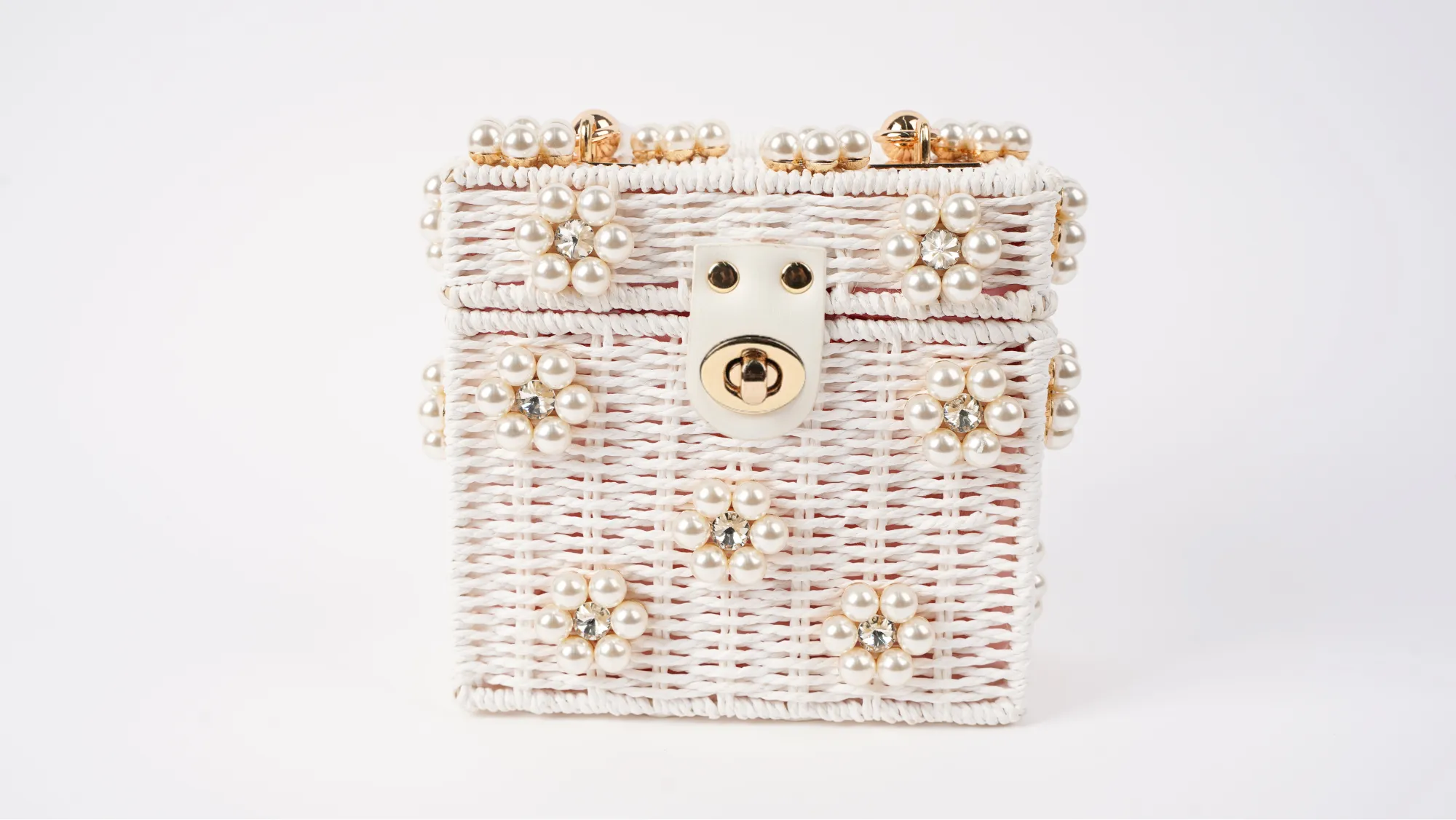 Wicker Bucket Daisy Flower Purse: White   Pearl Daisy / Large